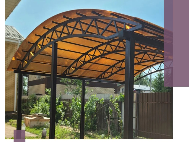 Изготовление навесов под ключ в Калуге из качественных материалов